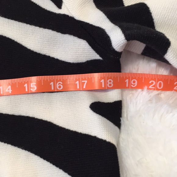 Chico Zebra Blazer Sz 0 or Small - Picture 3 of 4